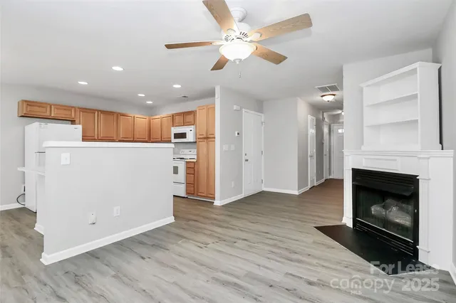 $1,725 | 11164 Saintsbury Place, Charlotte, NC 28270