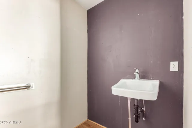 $525,000 | 855 East Wickenburg Way, Wickenburg, AZ 85390