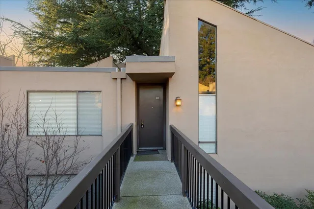 a view of a corridor