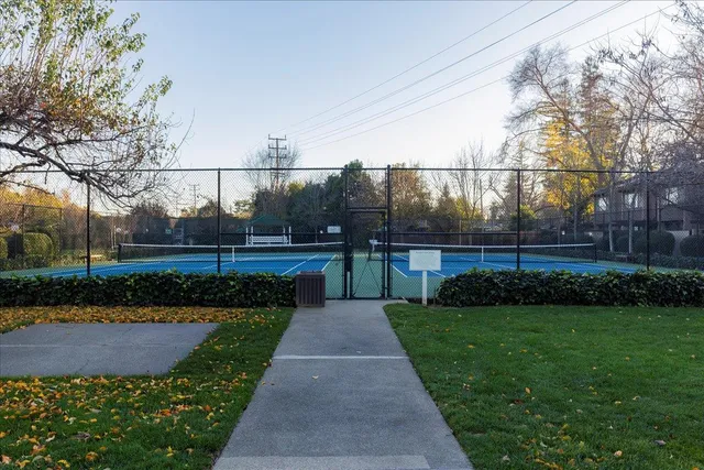 $215,000 | 2200 Woodside Lane, Unit 12, Sacramento, CA 95825