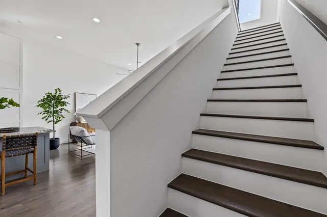 a view of entryway and hall