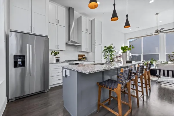 $3,695 | 2317 Moser Avenue, Unit 102, Dallas, TX 75206