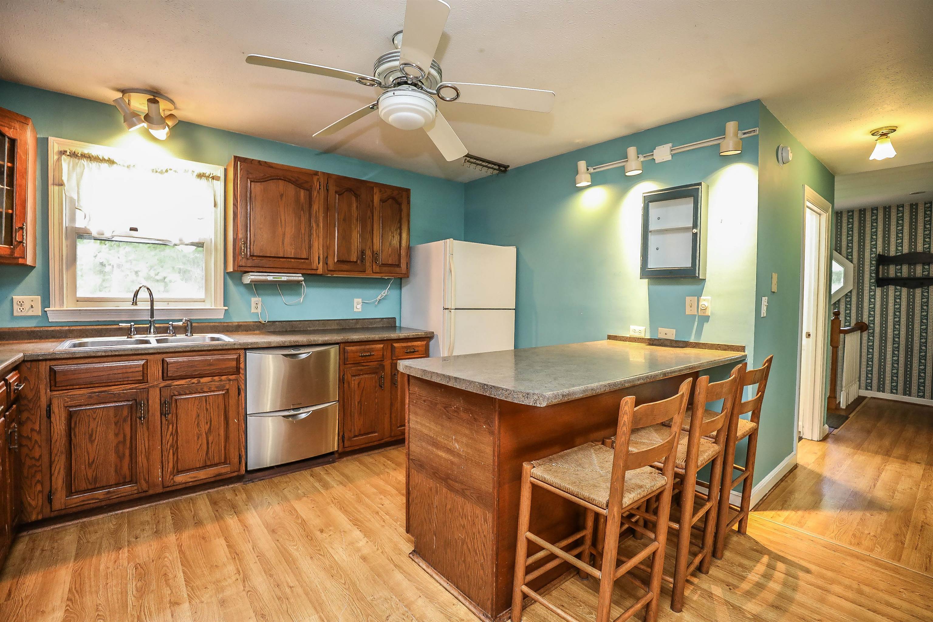 39 Forest Road Weare, NH 03281 - Photo 13 of 39