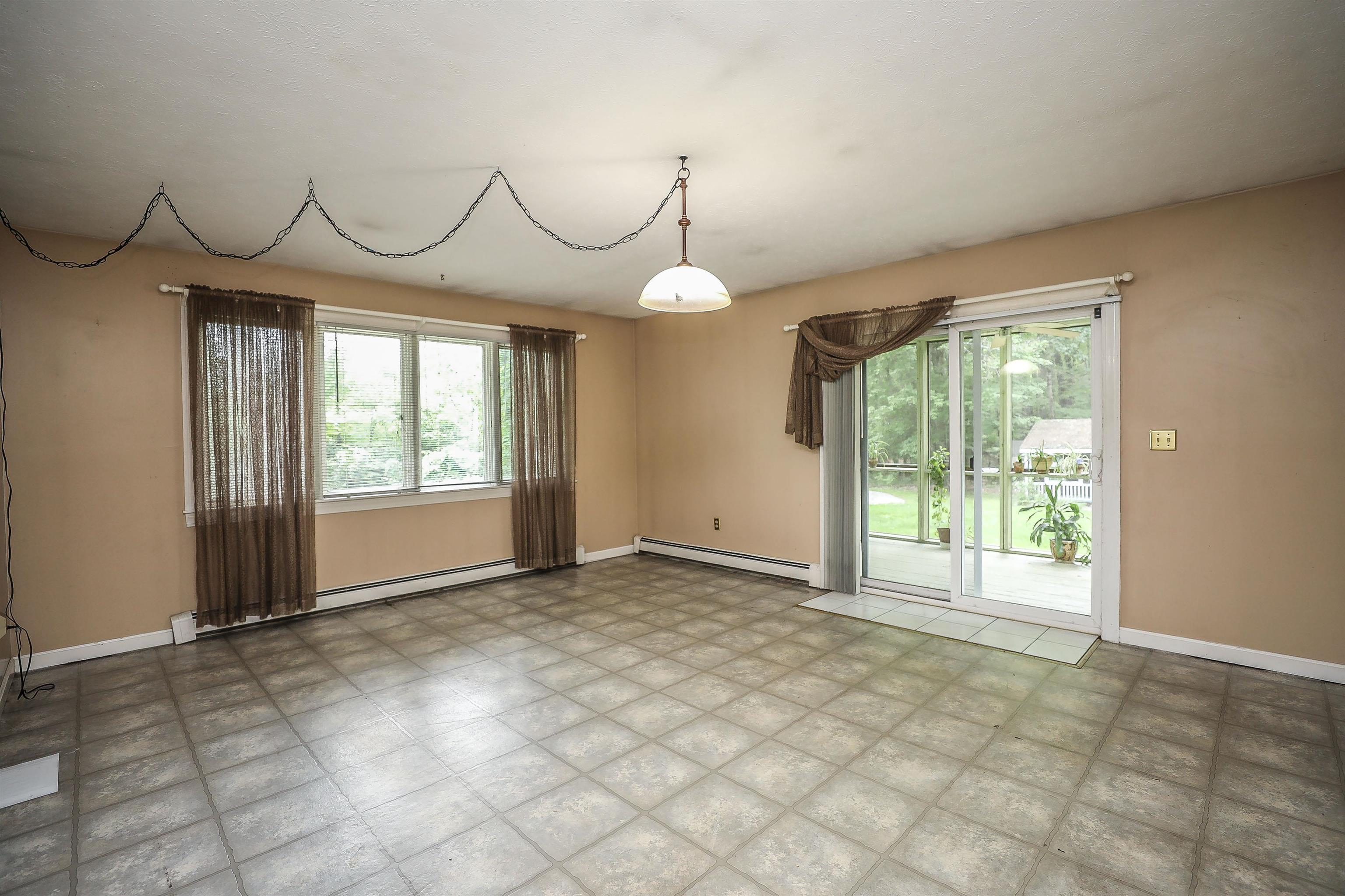 39 Forest Road Weare, NH 03281 - Photo 8 of 39