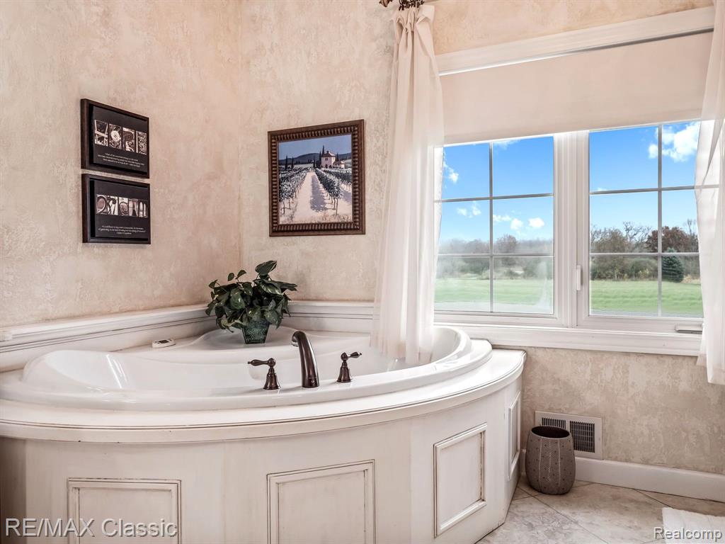 275 North Maxfield Road Brighton, MI 48114 - Photo 46 of 87