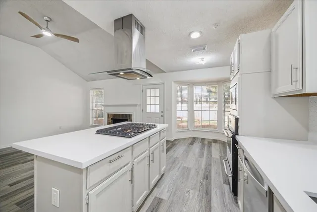 $2,600 | 143 West Village Knoll Circle, Spring, TX 77381