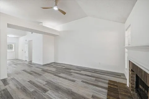 $2,600 | 143 West Village Knoll Circle, Spring, TX 77381