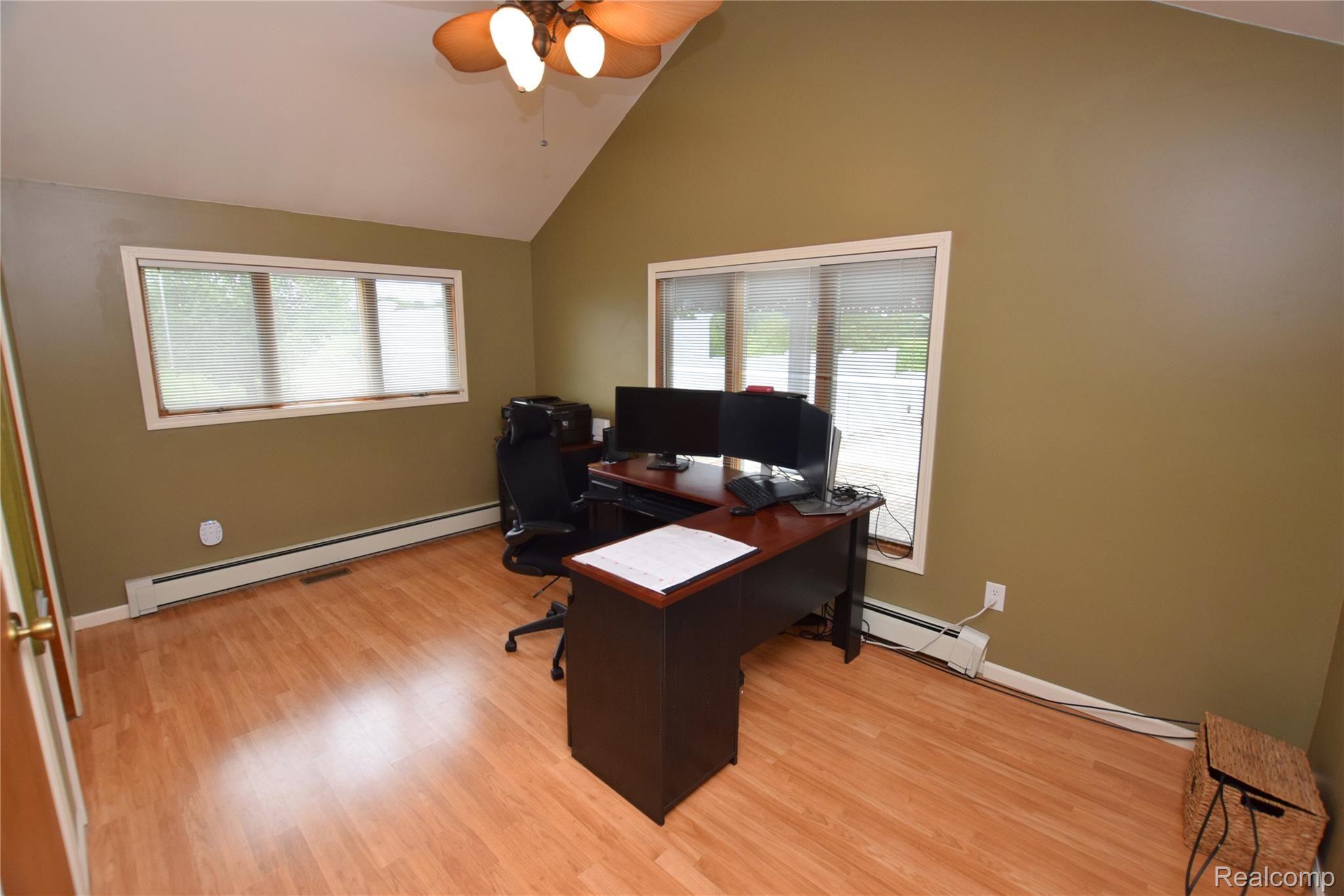 1187 North Gale Road Davison, MI 48423 - Photo 13 of 32 Master Bedroom 1 - Entry Level