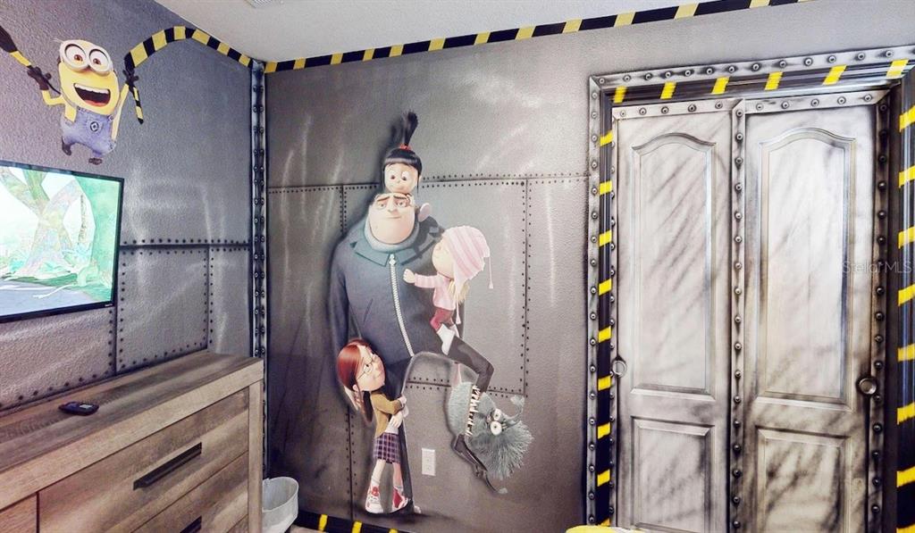 2479 Dubai Street Kissimmee, FL 34747 - Photo 4 of 70 a view of walk in closet