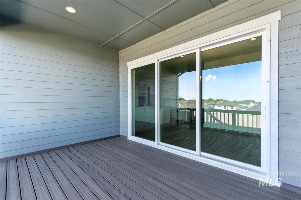 929 North Falling Water Way Eagle, ID 83616 - Photo 38 of 43 View of deck