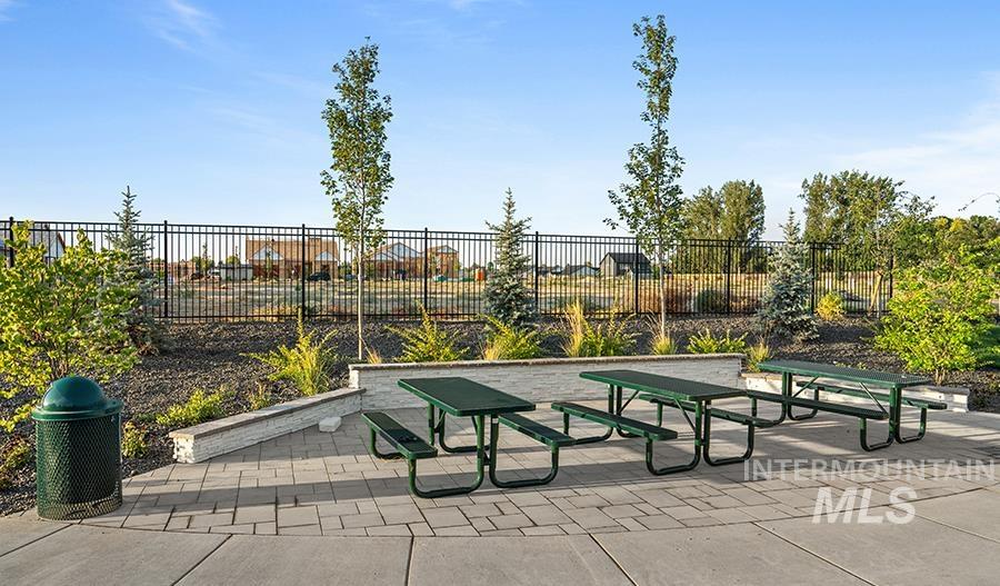 929 North Falling Water Way Eagle, ID 83616 - Photo 41 of 43