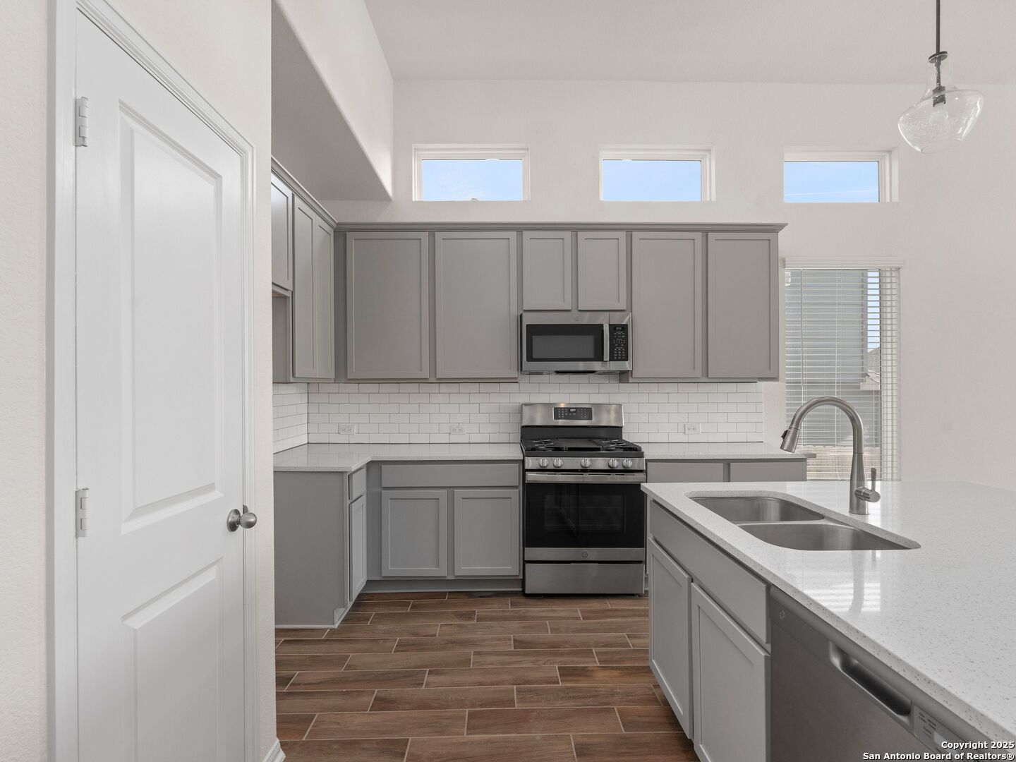 6288 Black Butte Schertz, TX 78108 - Photo 9 of 36