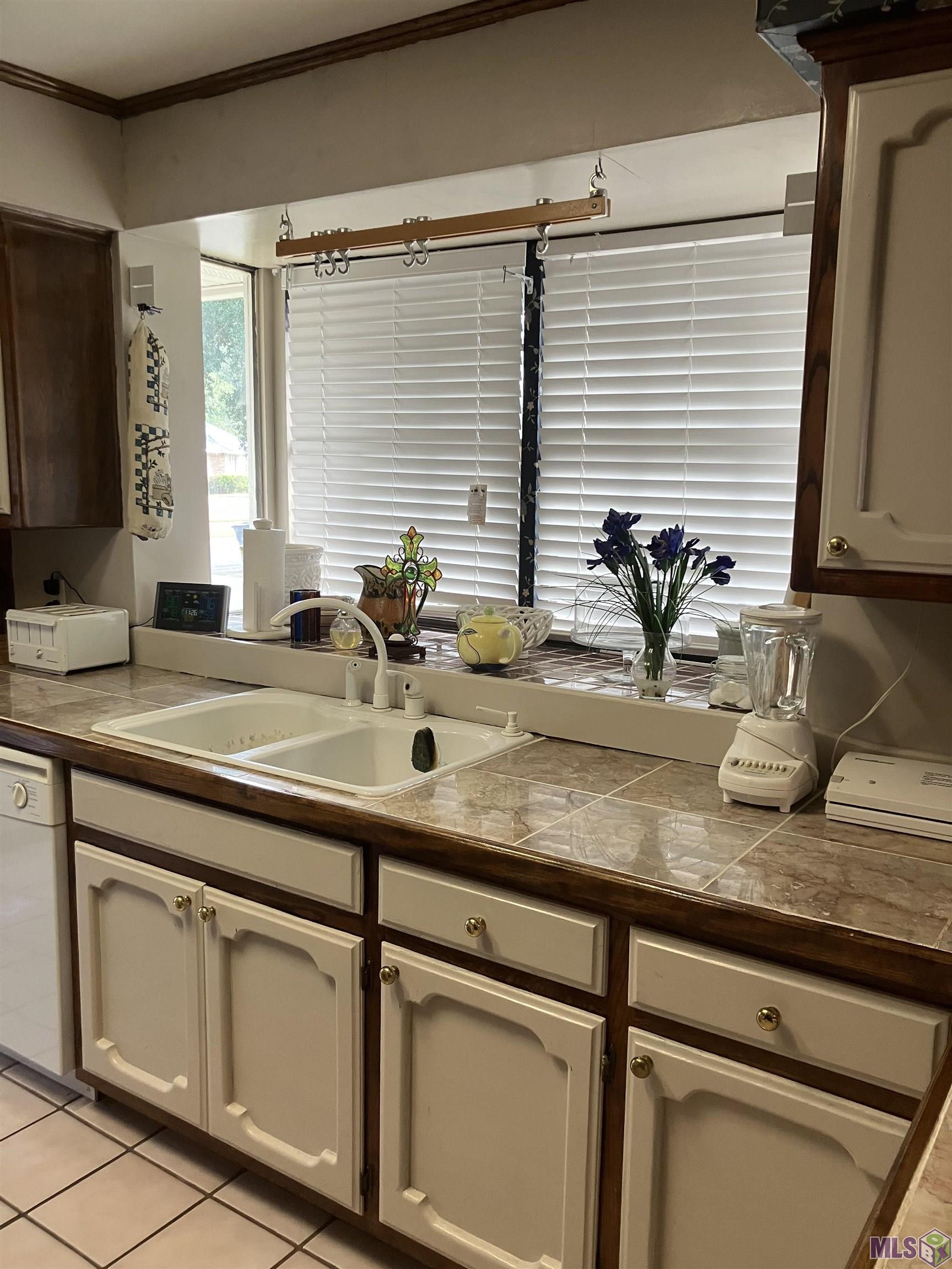 13716 Cedar Ridge Avenue Baton Rouge, LA 70817 - Photo 3 of 14 Gallery Image 3