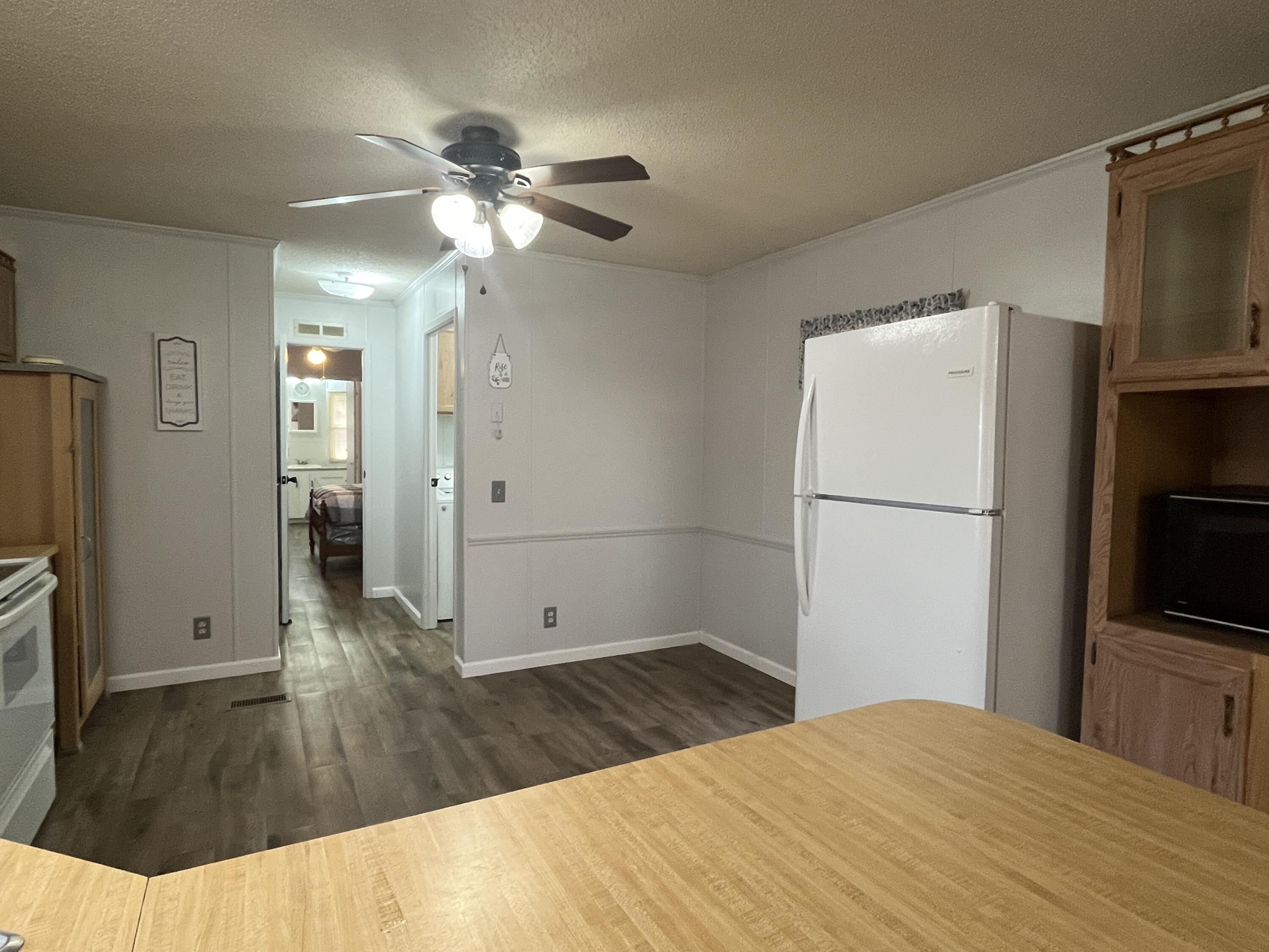 1572 Ivy Branch Drive Blue Ridge, VA 24064 - Photo 9 of 13 Kitchen/Breakfast area