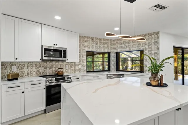 $479,900 | 8019 River Country Drive, Weeki Wachee, FL 34607