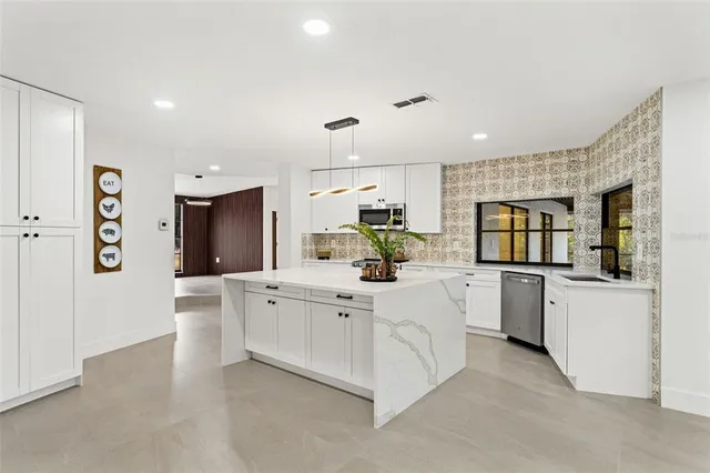 $479,900 | 8019 River Country Drive, Weeki Wachee, FL 34607