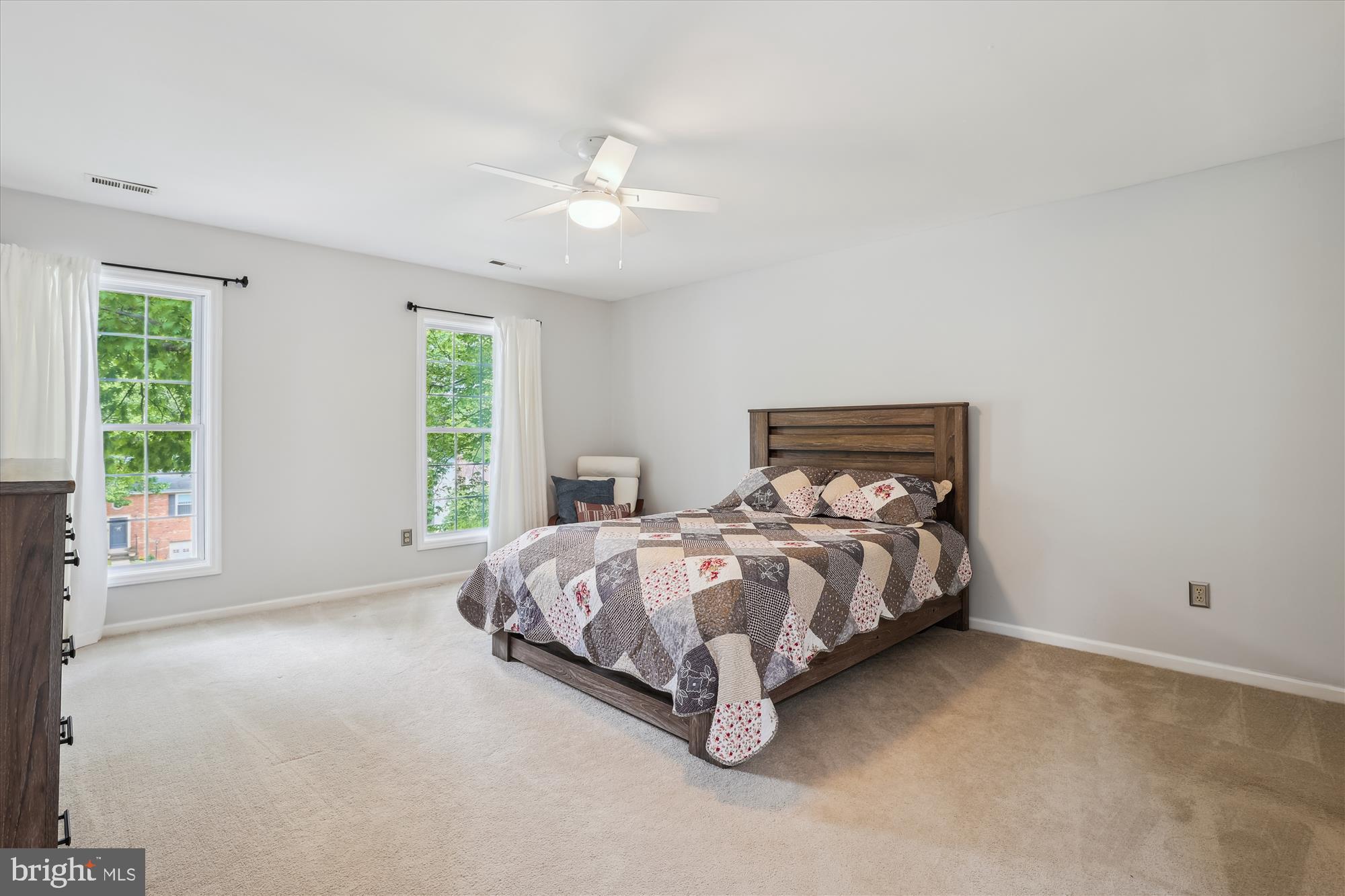 15895 Northgate Drive Dumfries, VA 22025 - Photo 18 of 39 Spacious primary bedroom