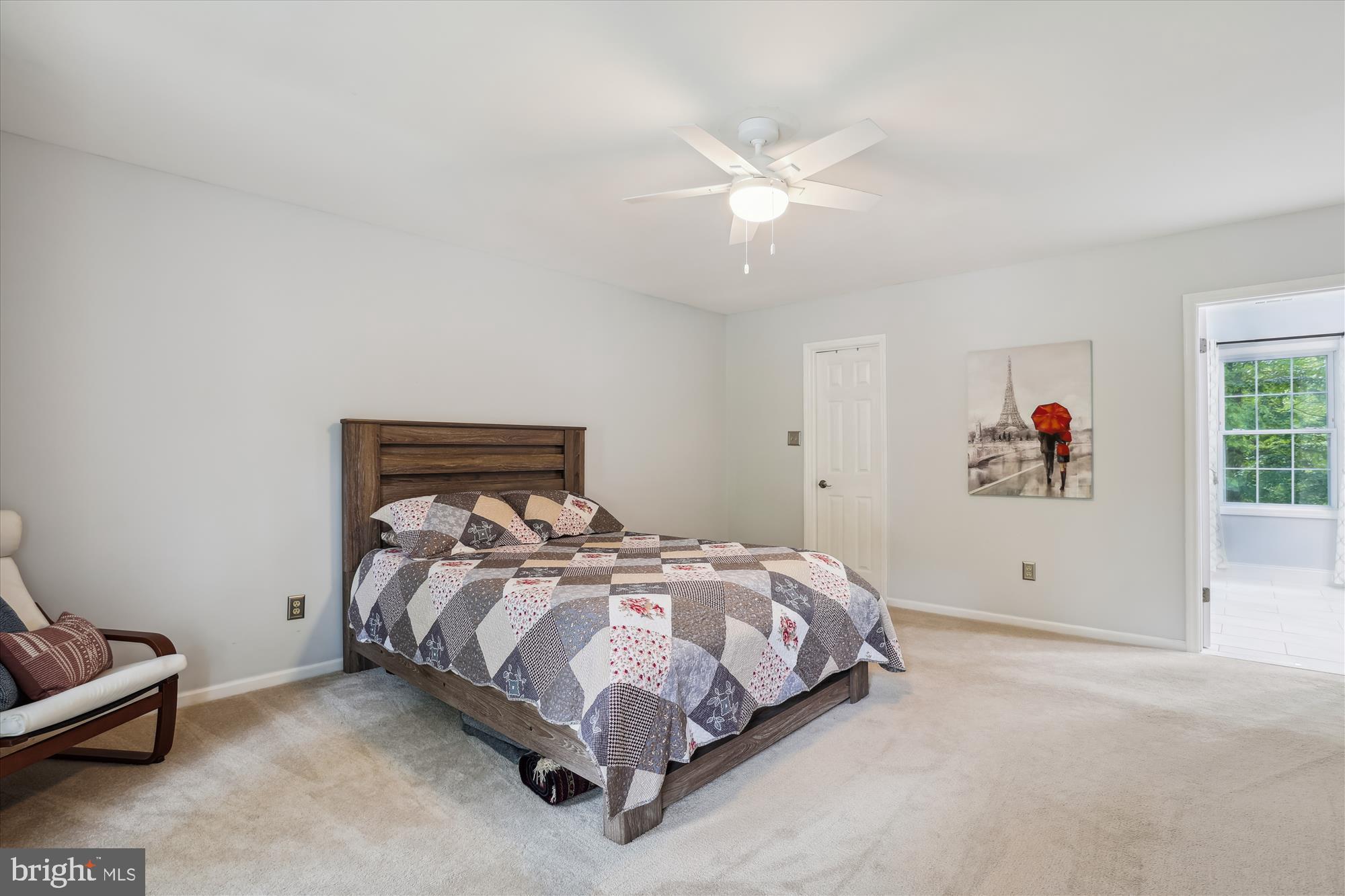 15895 Northgate Drive Dumfries, VA 22025 - Photo 19 of 39 En-suite bath and walk in closet