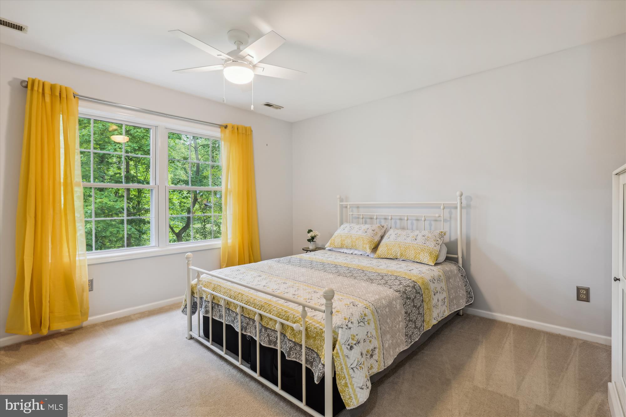 15895 Northgate Drive Dumfries, VA 22025 - Photo 23 of 39 Neutral paint and cozy carpets