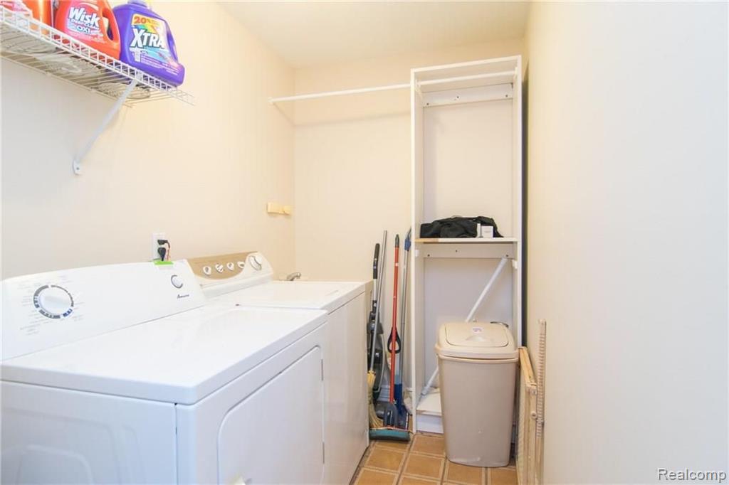 868 Lion Street Rochester Hills, MI 48307 - Photo 20 of 42