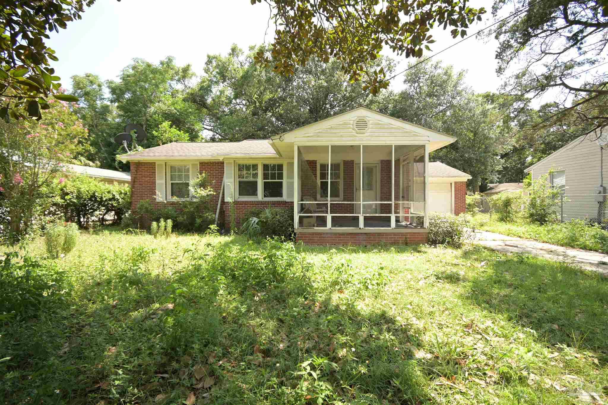 9 Rue Max Street Pensacola, FL 32507 - Photo 2 of 17