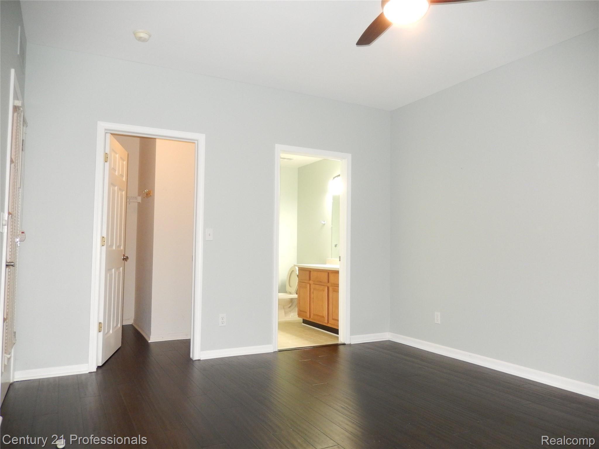 1842 Flagstone Circle Rochester, MI 48307 - Photo 39 of 45 master BR