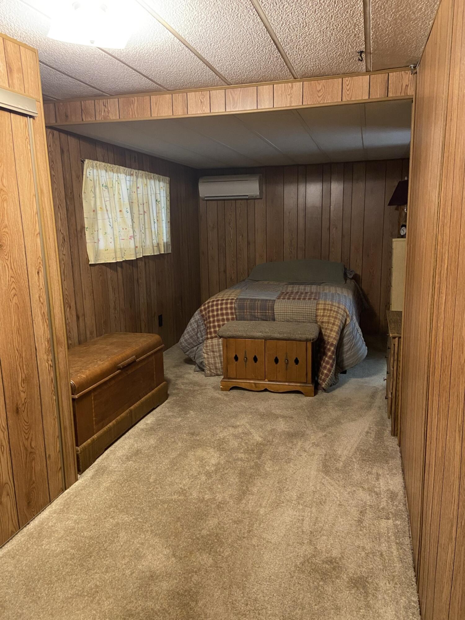 2252 Table Rock Road, Unit 21 Medford, OR 97501 - Photo 18 of 26 Spacious bedroom 2.