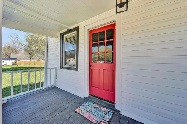 $2,100 | 402 7th Street, Salem, VA 24153