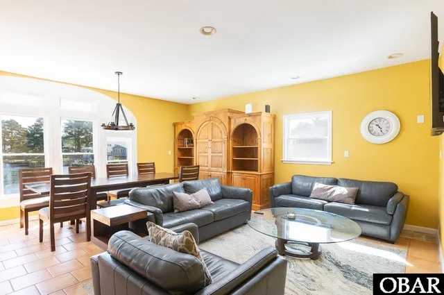 $1,100,000 | 104 Inlet Court, Kill Devil Hills, NC 27948