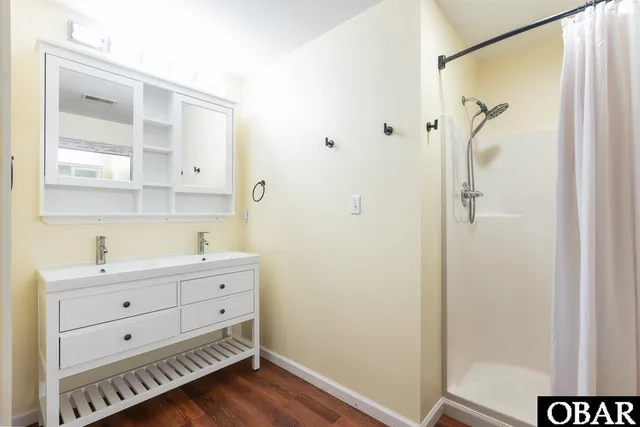 $1,100,000 | 104 Inlet Court, Kill Devil Hills, NC 27948