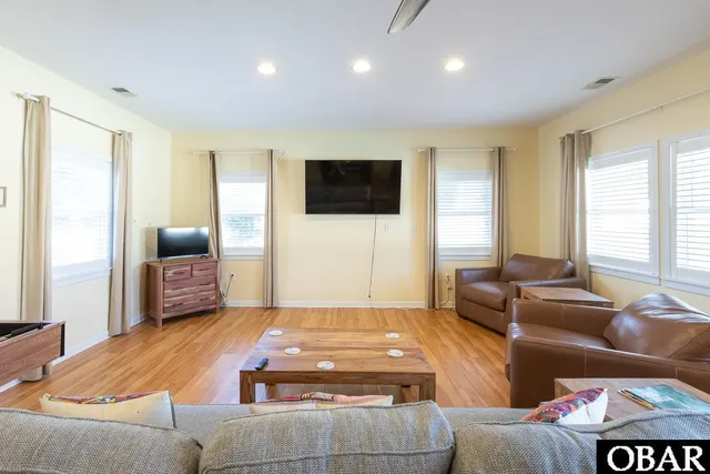 $1,100,000 | 104 Inlet Court, Kill Devil Hills, NC 27948