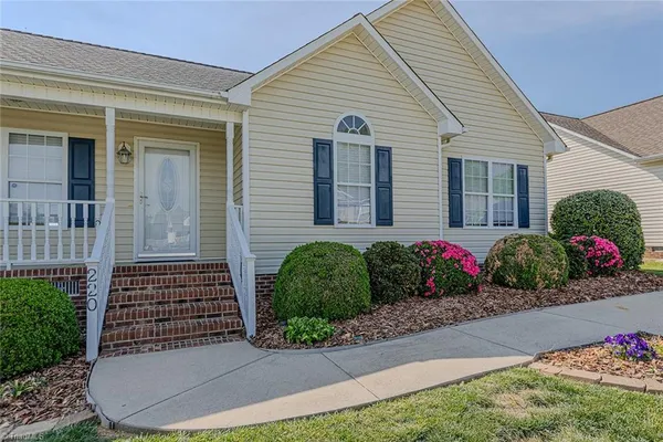 $272,000 | 220 Thad Drive, Haw River, NC 27258