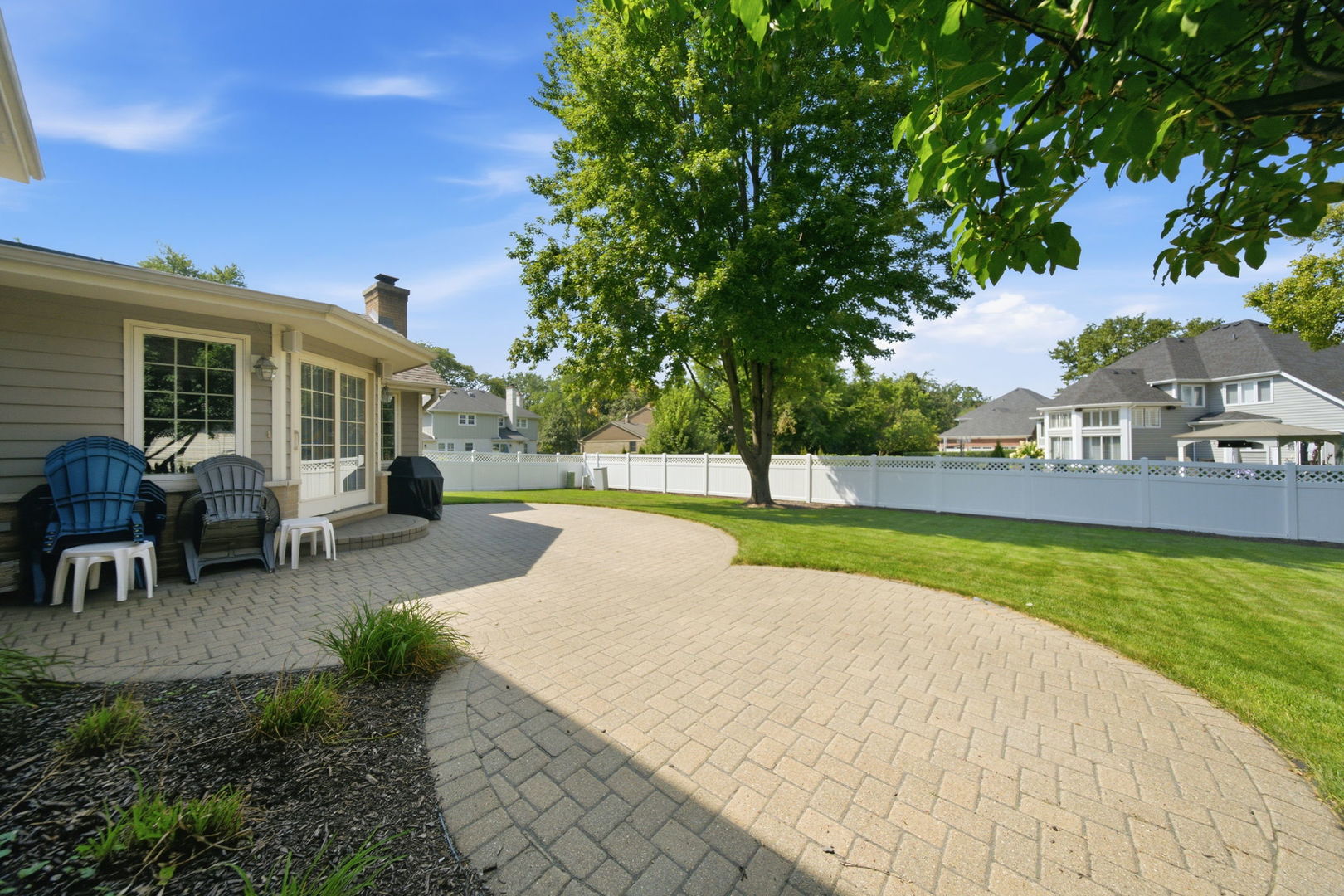 1654 Wadsworth Road Wheaton, IL 60189 - Photo 35 of 43 Gallery Image 35
