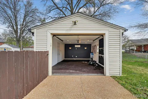 $255,000 | 7313 Yates Street, St. Louis, MO 63116