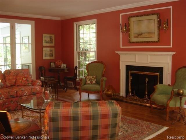 104 Stephens Road Grosse Pointe, MI 48236 - Photo 3 of 25 3
