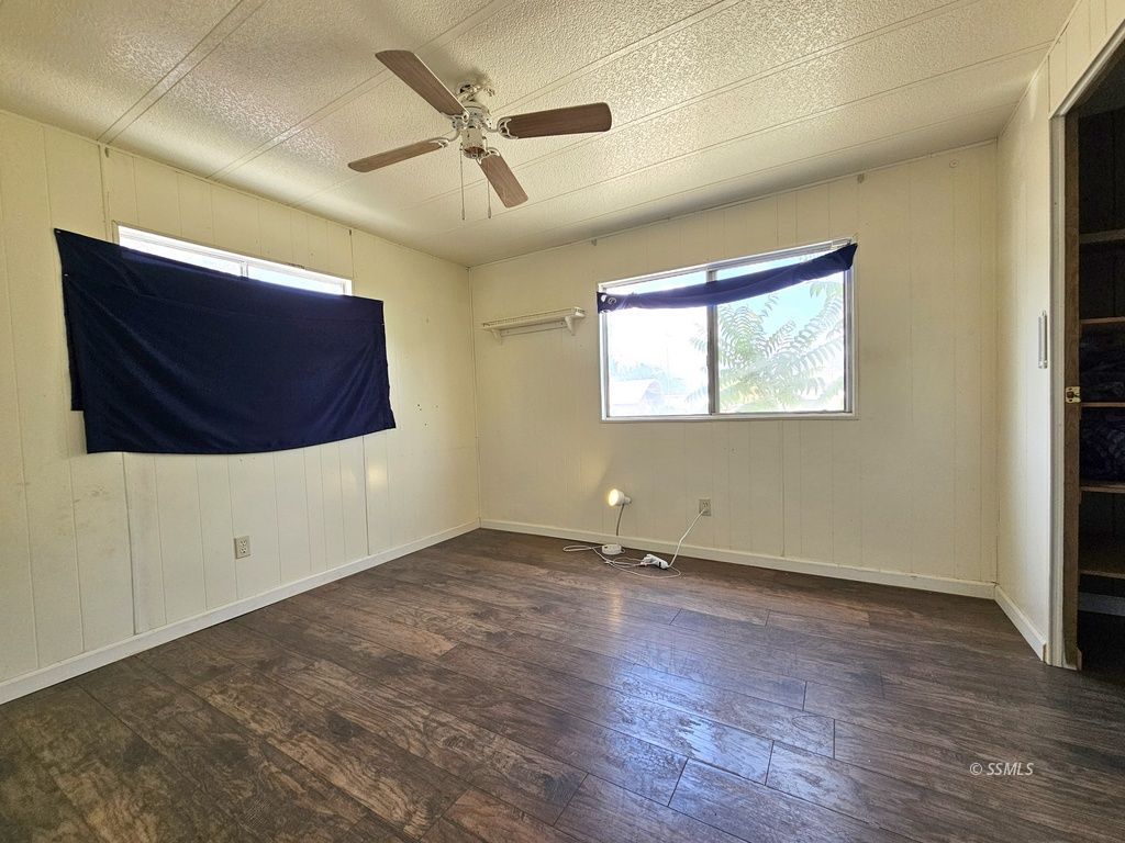 5221 Ocotillo Avenue Ridgecrest, CA 93555 - Photo 6 of 43