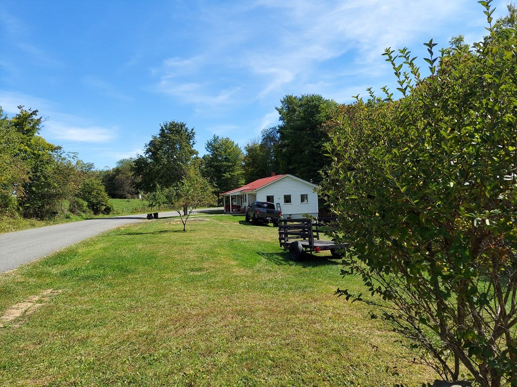 609 Windmill Road Galax, VA 24333 - Photo 11 of 47 Gallery Image 11