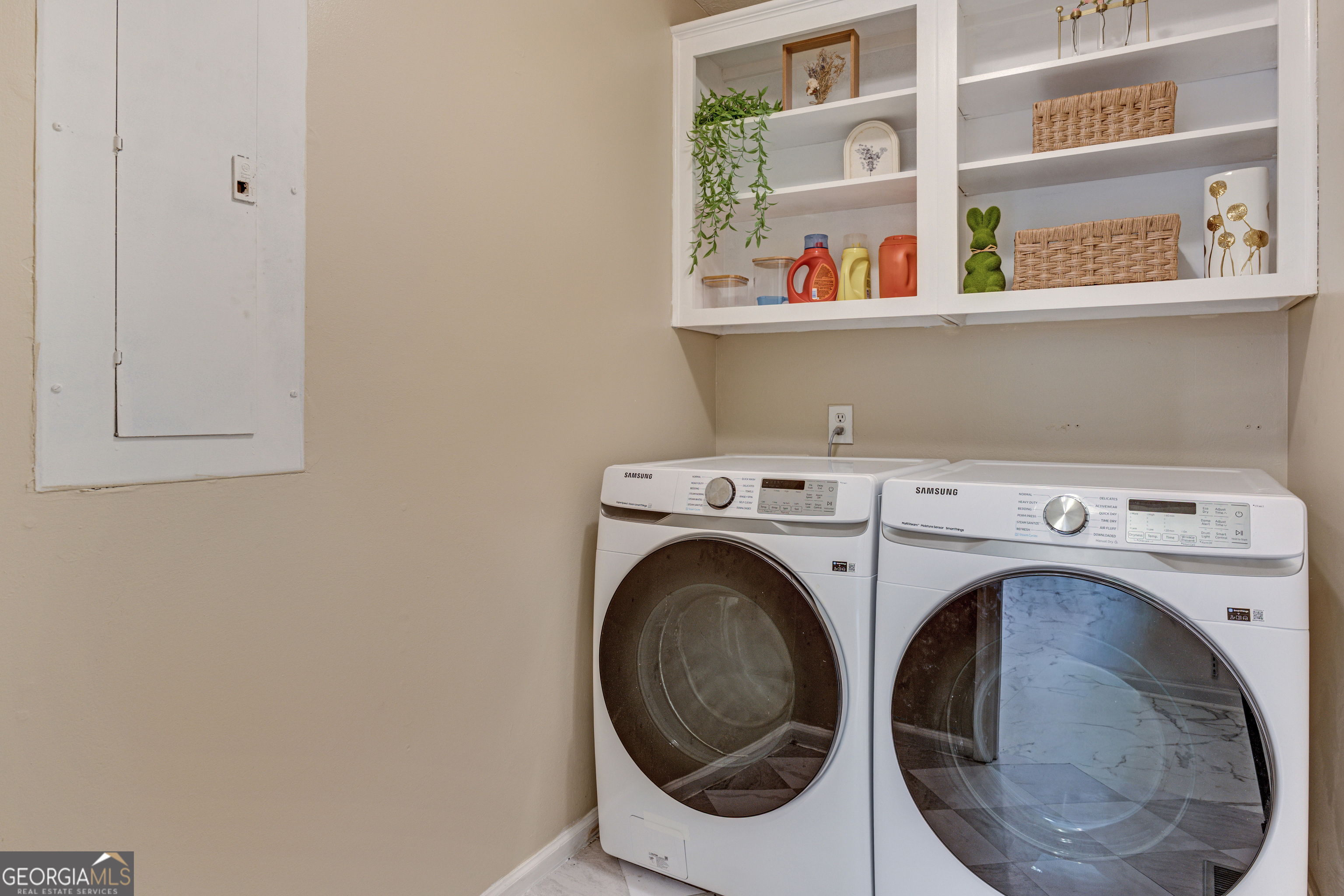 2535 Sand Ridge Court Hephzibah, GA 30815 - Photo 18 of 41 a utility room with dryer and washer