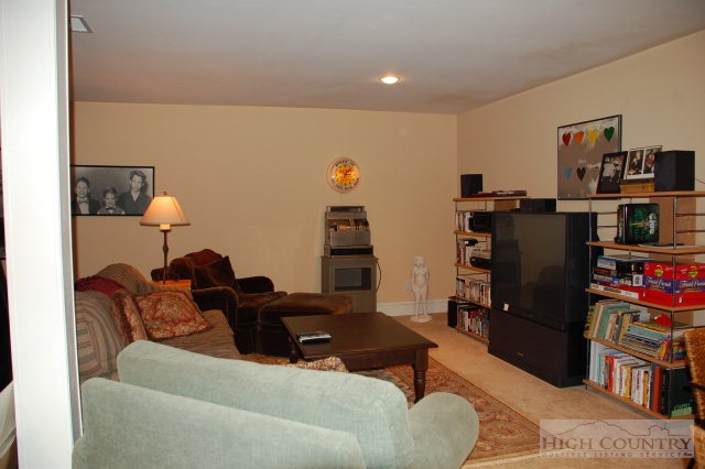 166 Running Pine Road Boone, NC 28607 - Photo 10 of 30 Gallery Image 10
