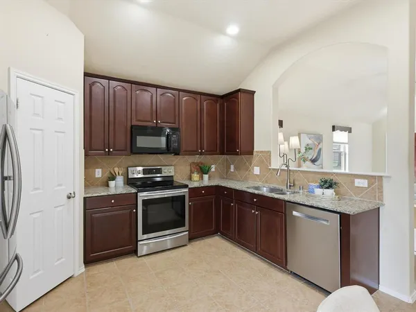 $320,000 | 1221 Oakbrook Street, Prosper, TX 75078
