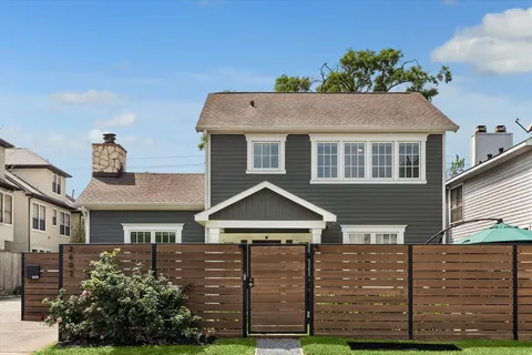$469,000 | 2602 Nantucket Drive, Unit 1, Houston, TX 77057