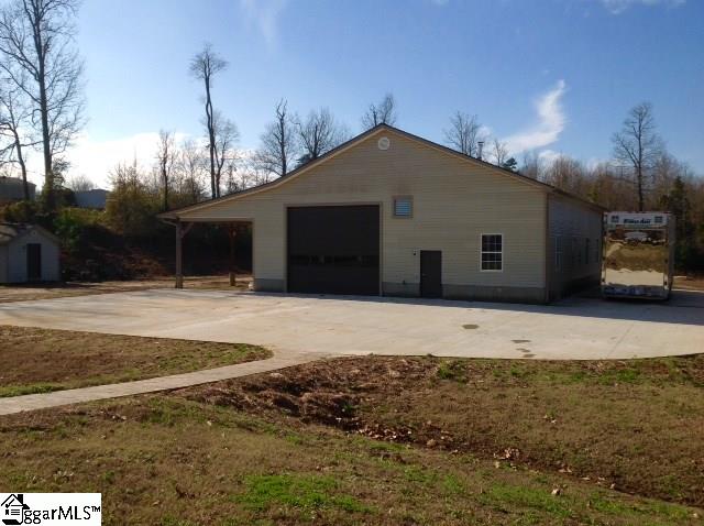 301 Perry Road Greer, SC 29651 - Photo 4 of 36 Gallery Image 4
