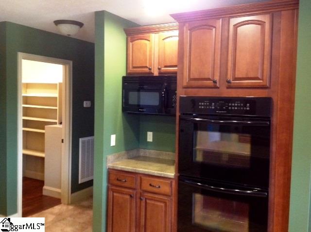 301 Perry Road Greer, SC 29651 - Photo 10 of 36 Gallery Image 10