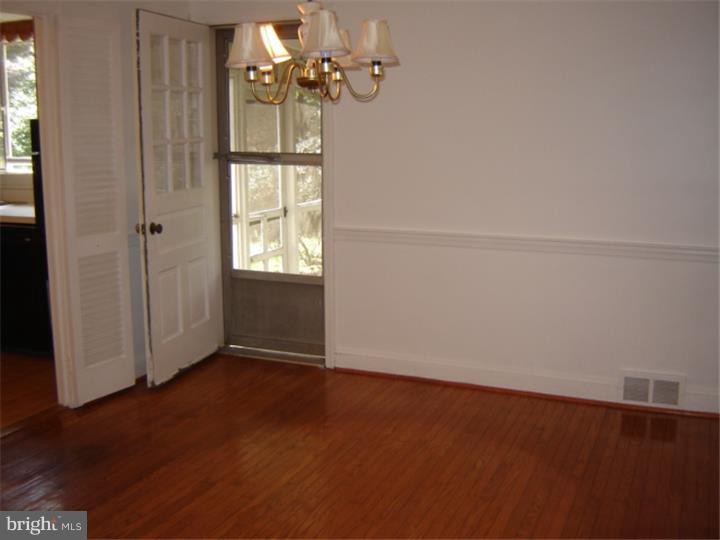 210 Grandview Road Media, PA 19063 - Photo 8 of 10 Dining Room
