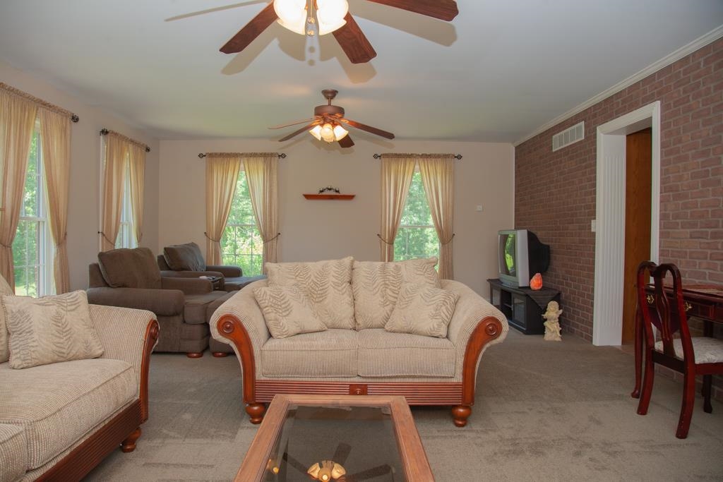 4911 Trautvetter Road Elberfeld, IN 47613 - Photo 10 of 36 Gallery Image 10