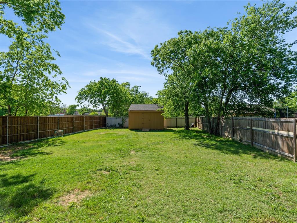2316 Stalcup Road Fort Worth, TX 76105 - Photo 37 of 39