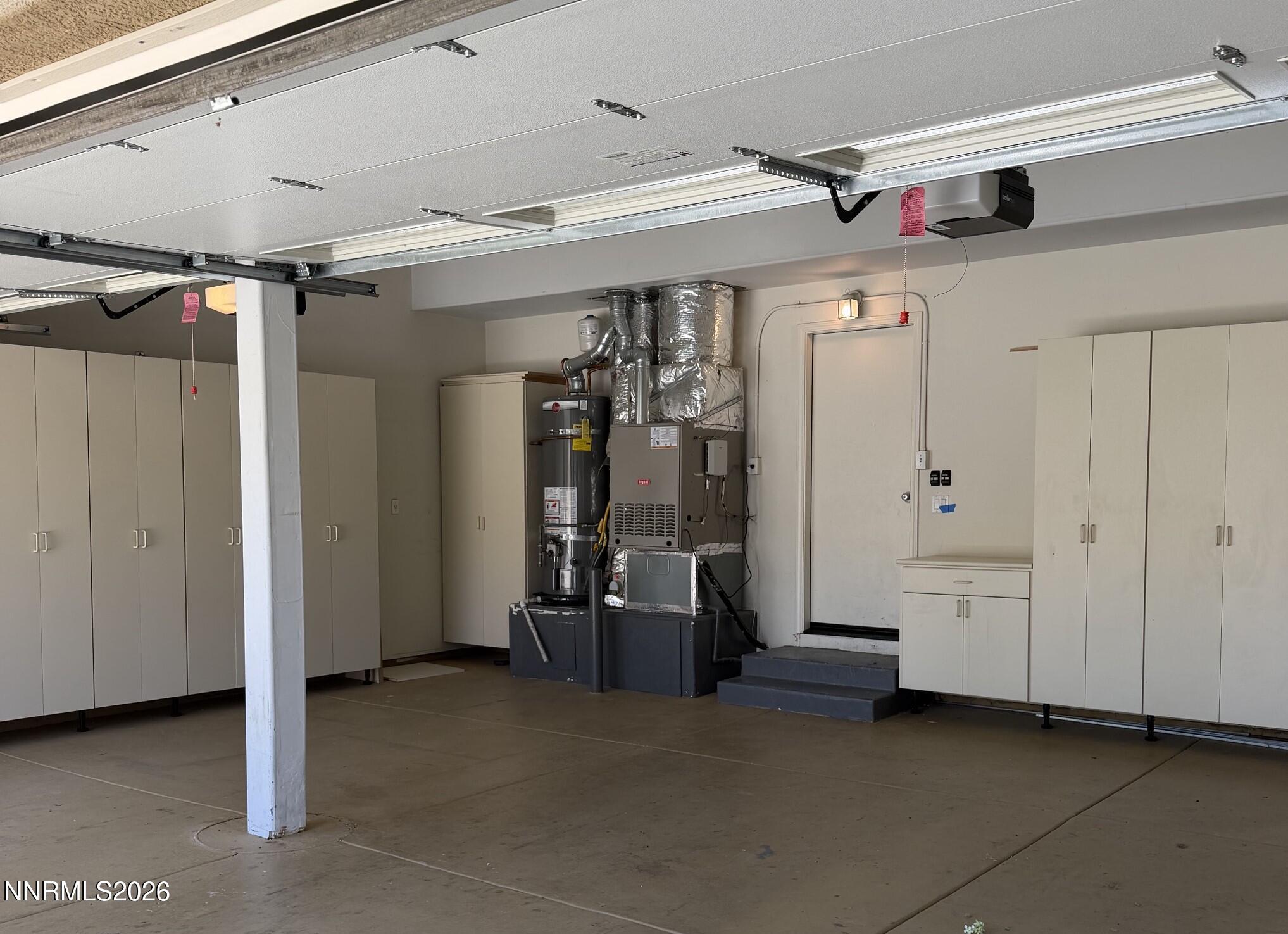 2740 Manzanita Lane Reno, NV 89509 - Photo 38 of 41 garage left