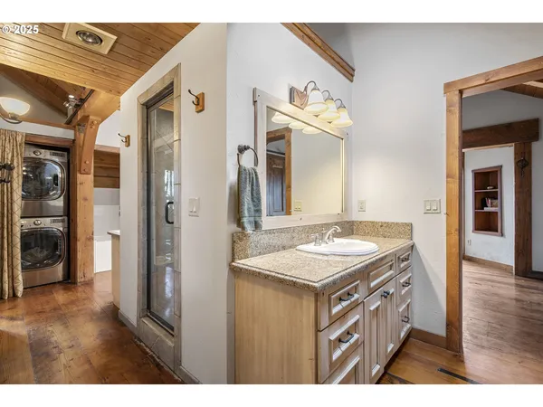 a bathroom with a tub