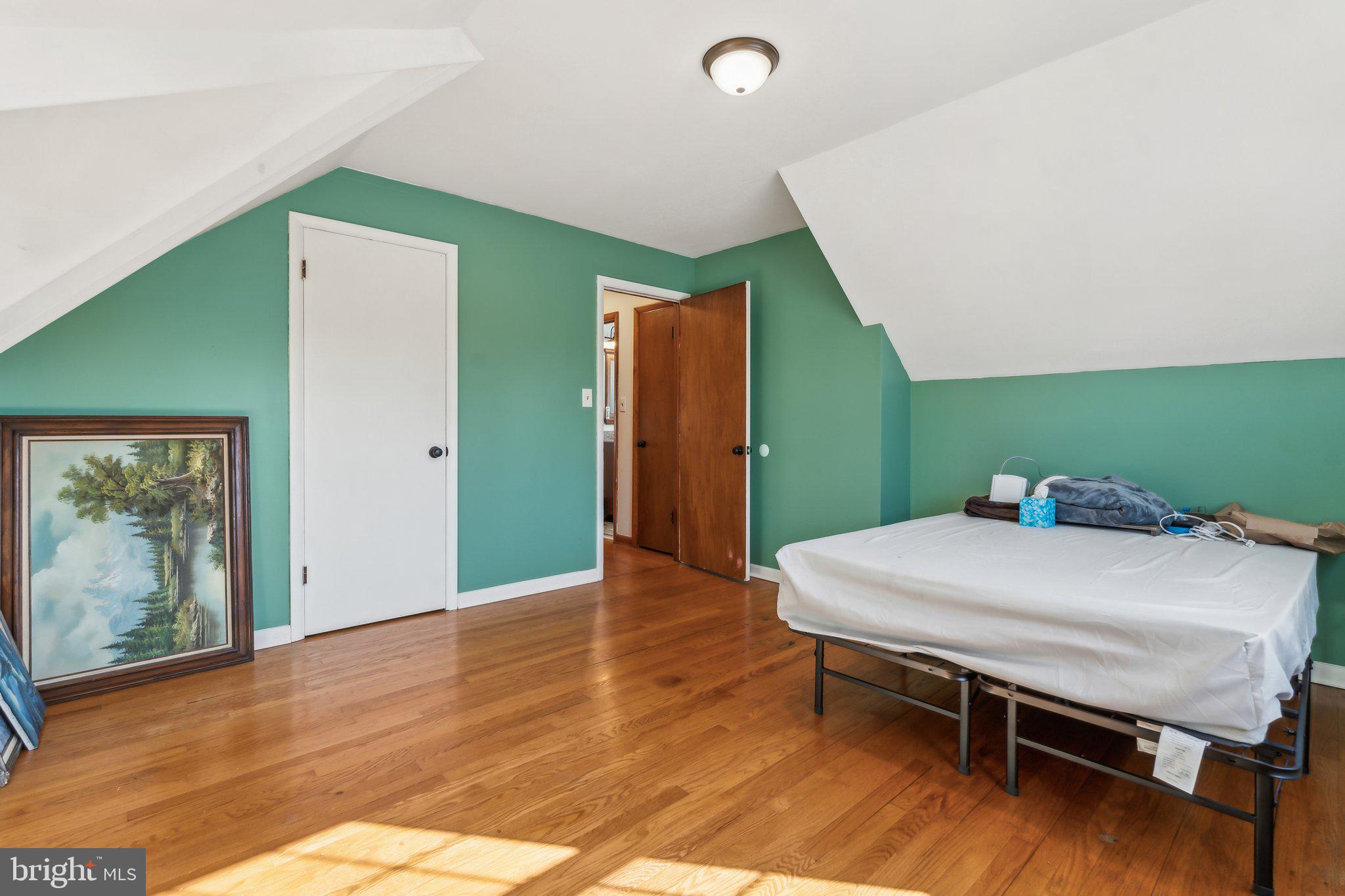 614 Schley Avenue Frederick, MD 21702 - Photo 18 of 25 Upper Level BR 4