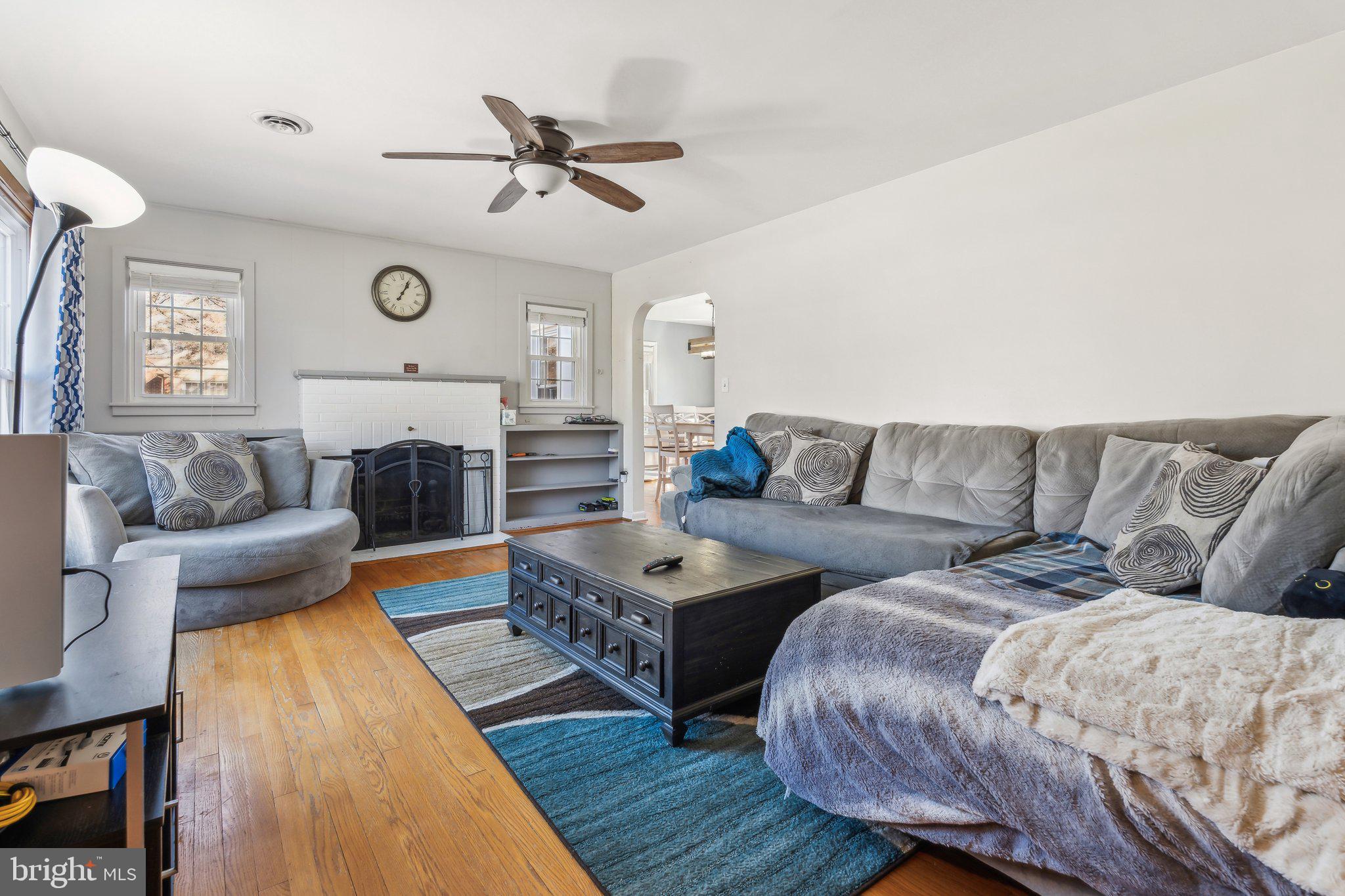 614 Schley Avenue Frederick, MD 21702 - Photo 2 of 25